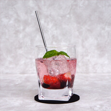 VERY BERRY GIN SODA